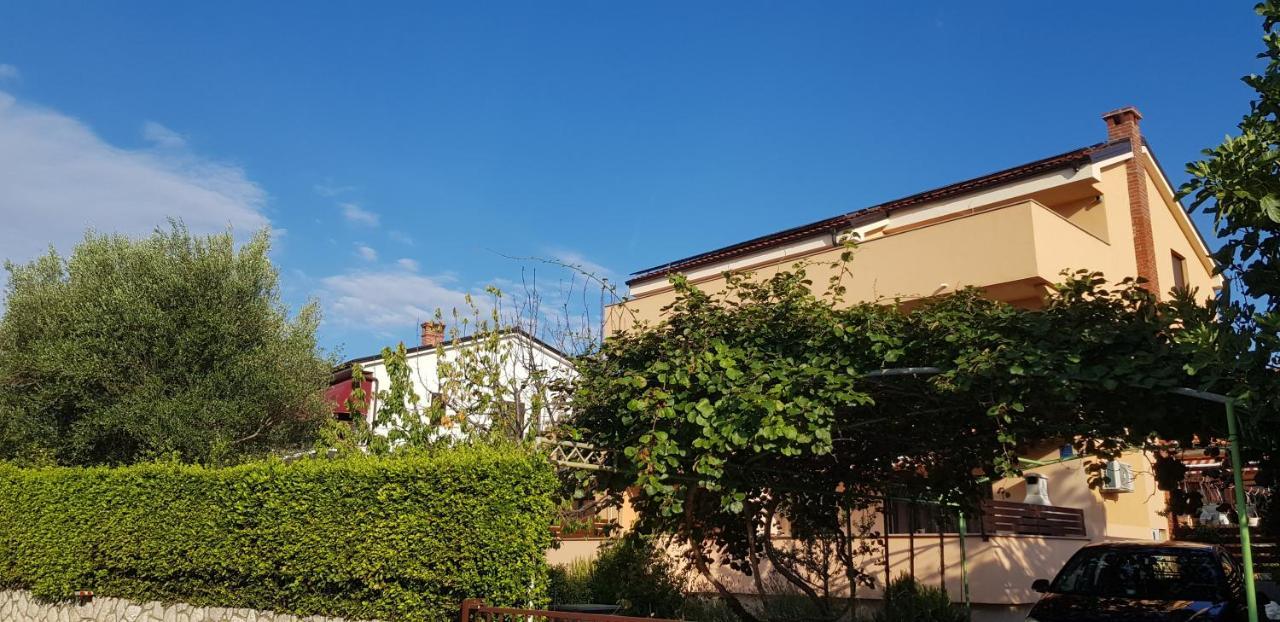 Apartmani Zem, Krk Krk Town Exterior photo