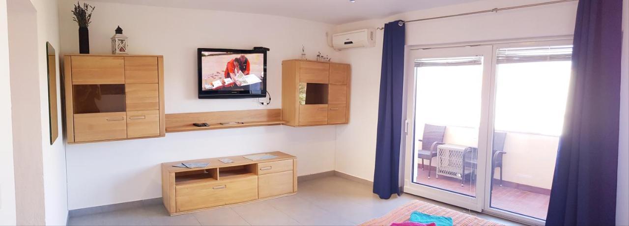 Apartmani Zem, Krk Krk Town Exterior photo