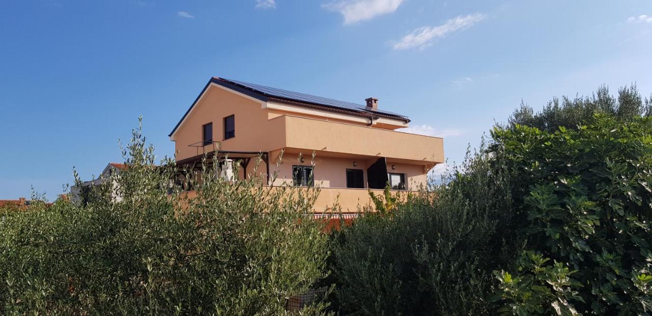 Apartmani Zem, Krk Krk Town Exterior photo
